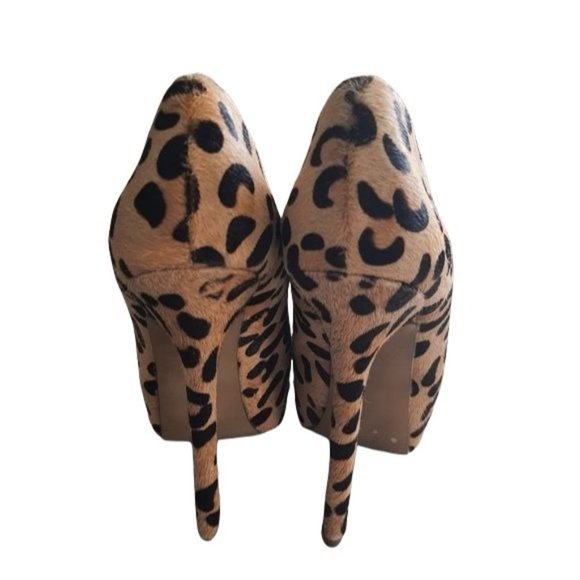 Steve Madden Leopard Print Studded Platform Heels - Picture 6 of 8